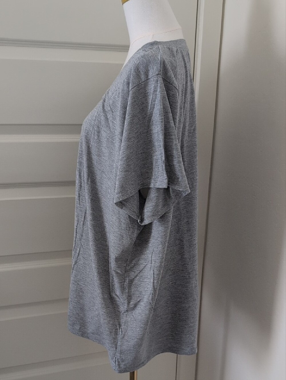 DISNEY Mickey Mouse Graphic Tee V Neck Gray Plus Size 3X - Picture 2 of 7
